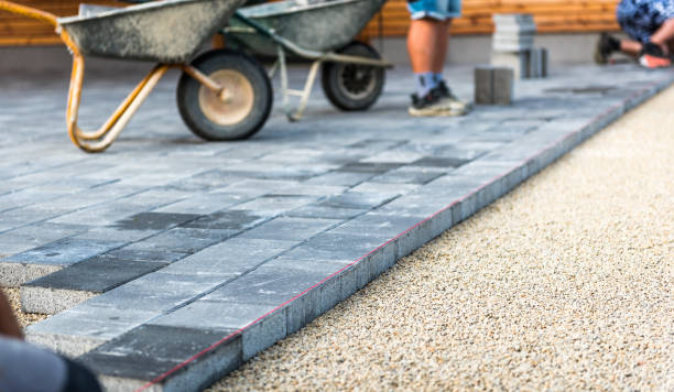 Best Commercial Concrete Contractor  in Briarcliff, TX